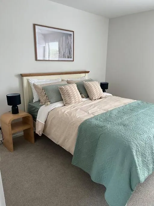 Σπίτι διακοπών Luxury And Serene 2 Bed Near Cbd With Parking Κράισττσερτς
