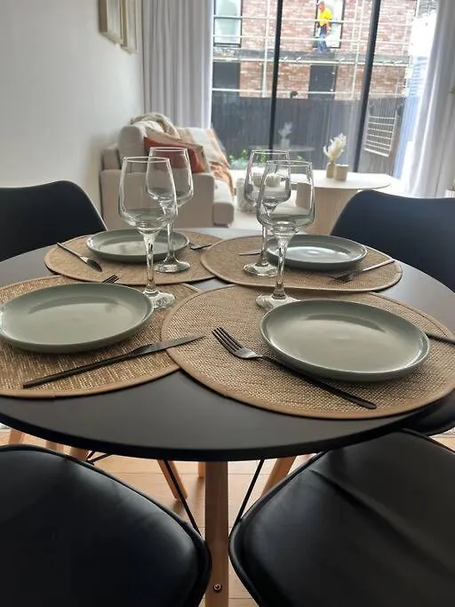Luxury And Serene 2 Bed Near Cbd With Parking Κράισττσερτς Νέα Ζηλανδία